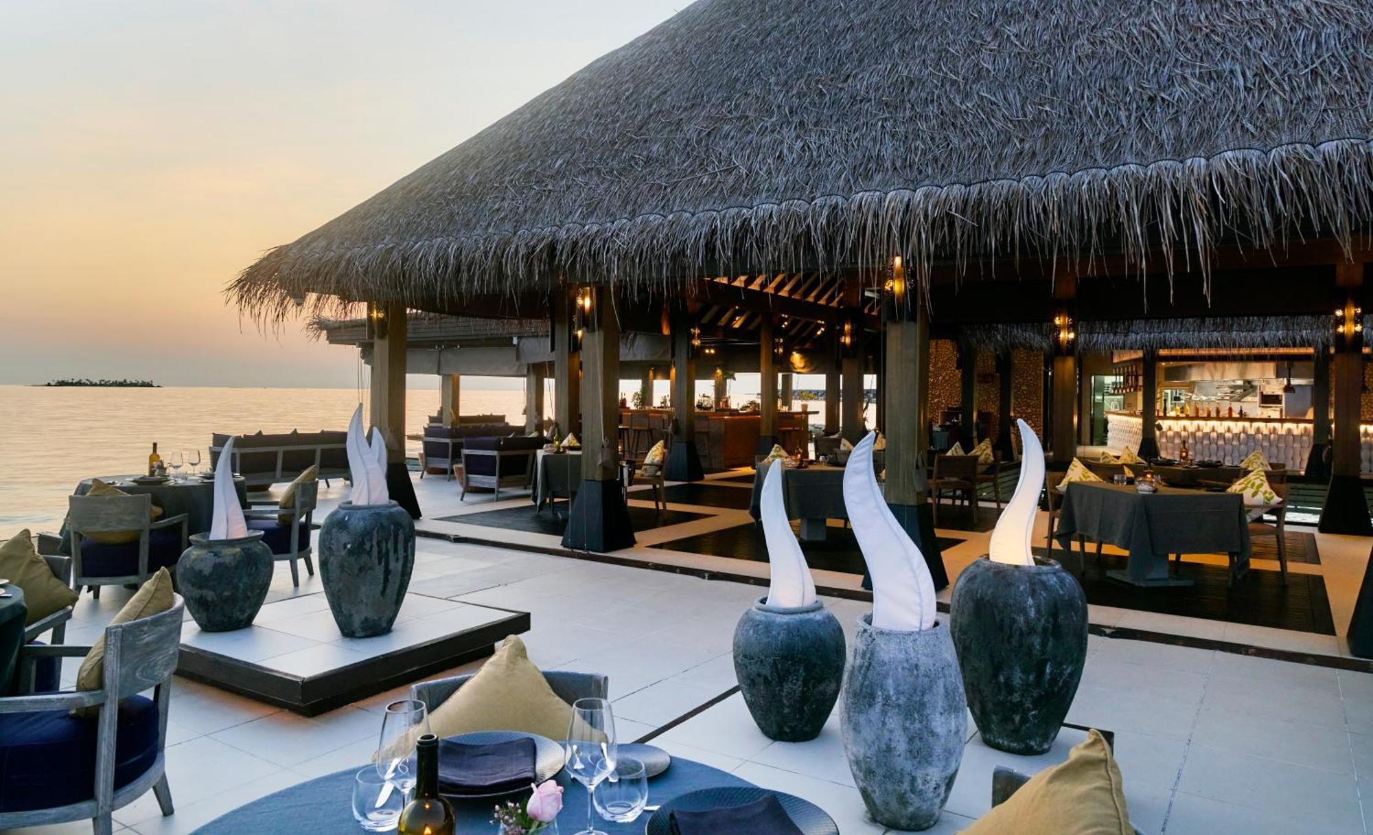 Hotel Grand Park Kodhipparu Maldives Baros Island Exterior foto