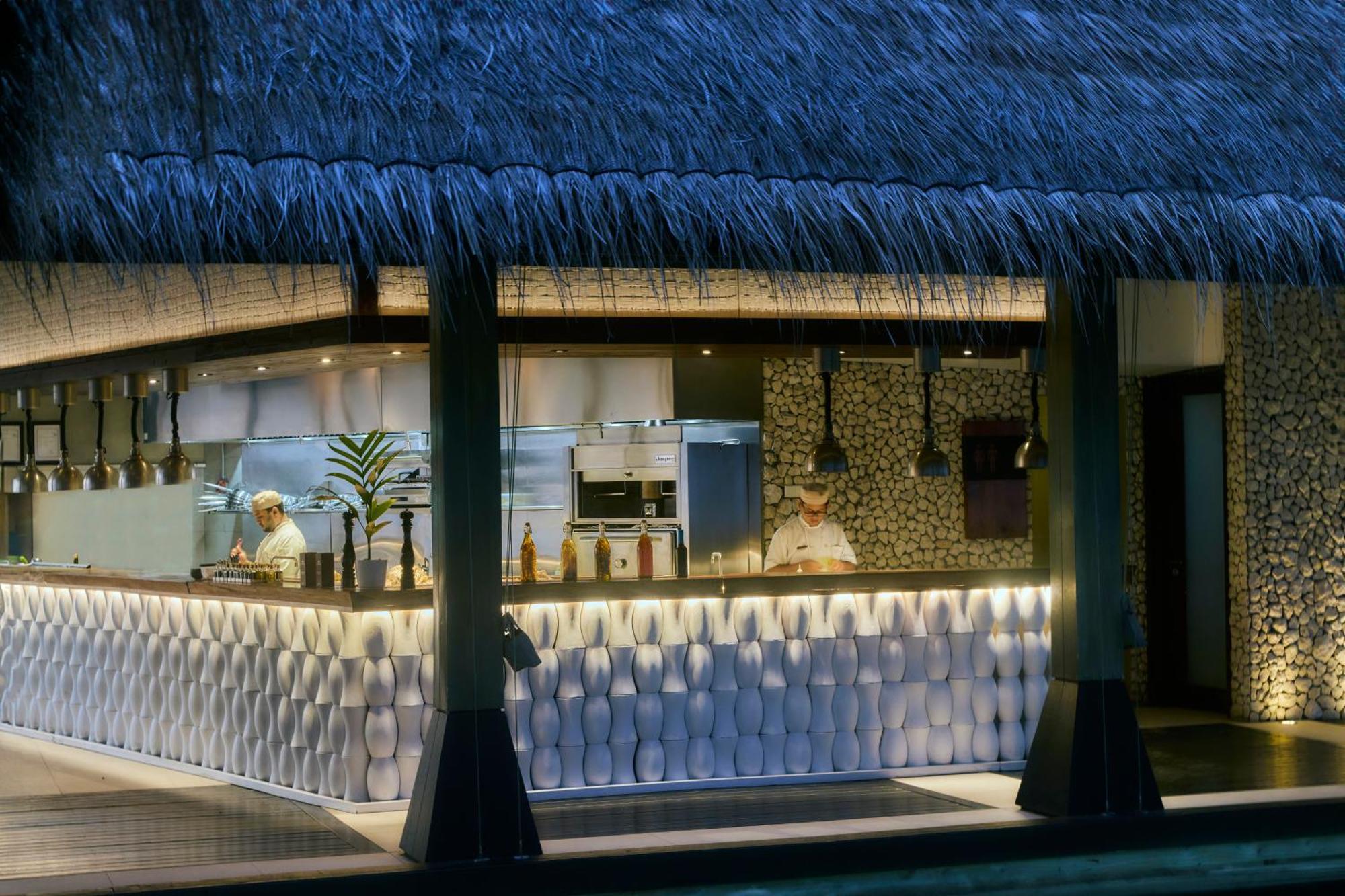 Hotel Grand Park Kodhipparu Maldives Baros Island Exterior foto