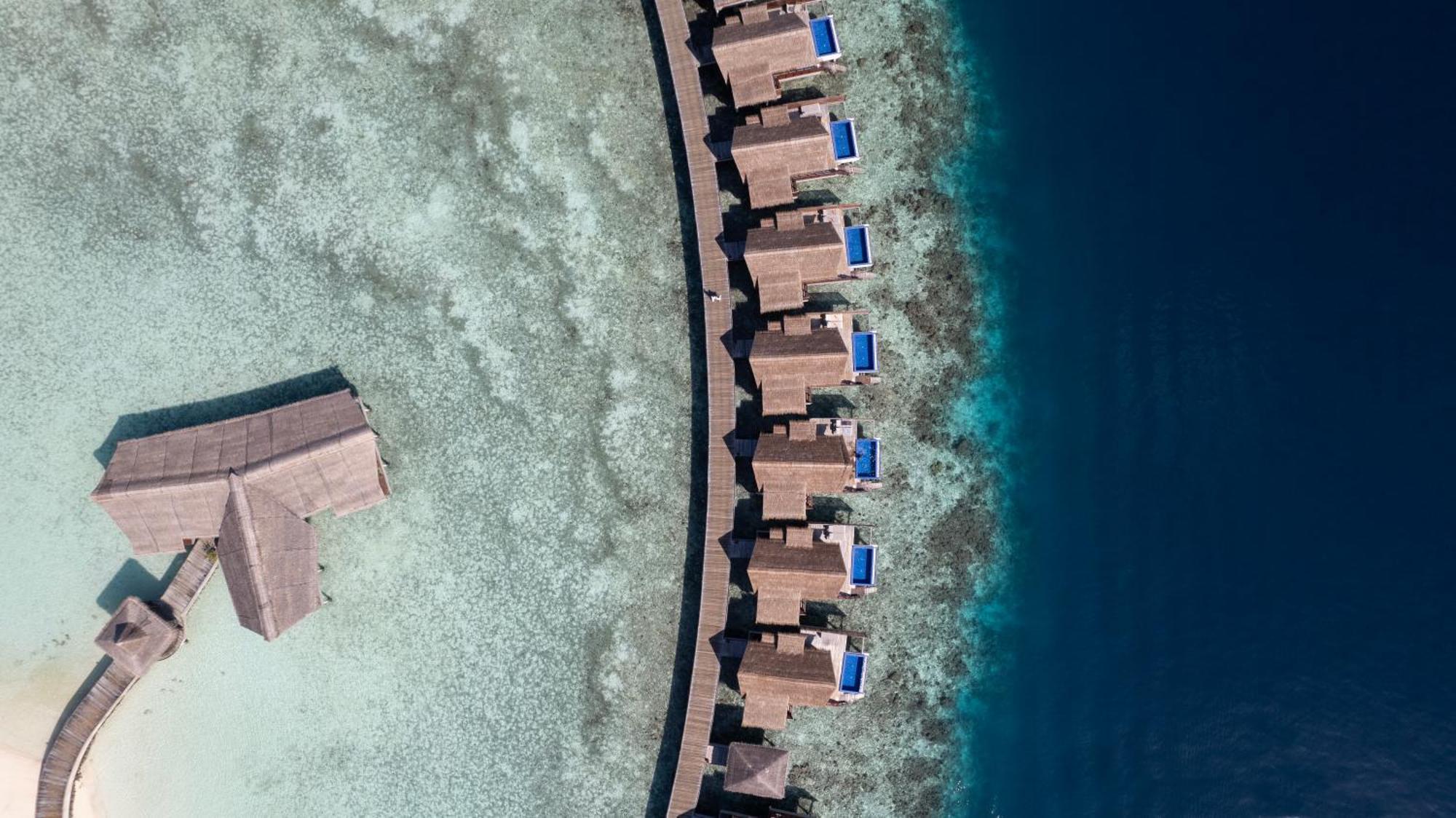 Hotel Grand Park Kodhipparu Maldives Baros Island Exterior foto
